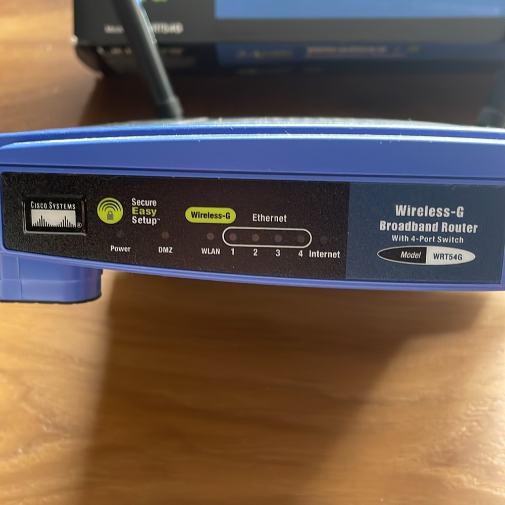 Linksys Wireless Broadband Router - Picture 3 of 7